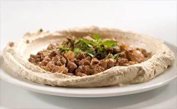 חומוס במגש