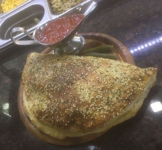 קלצונה